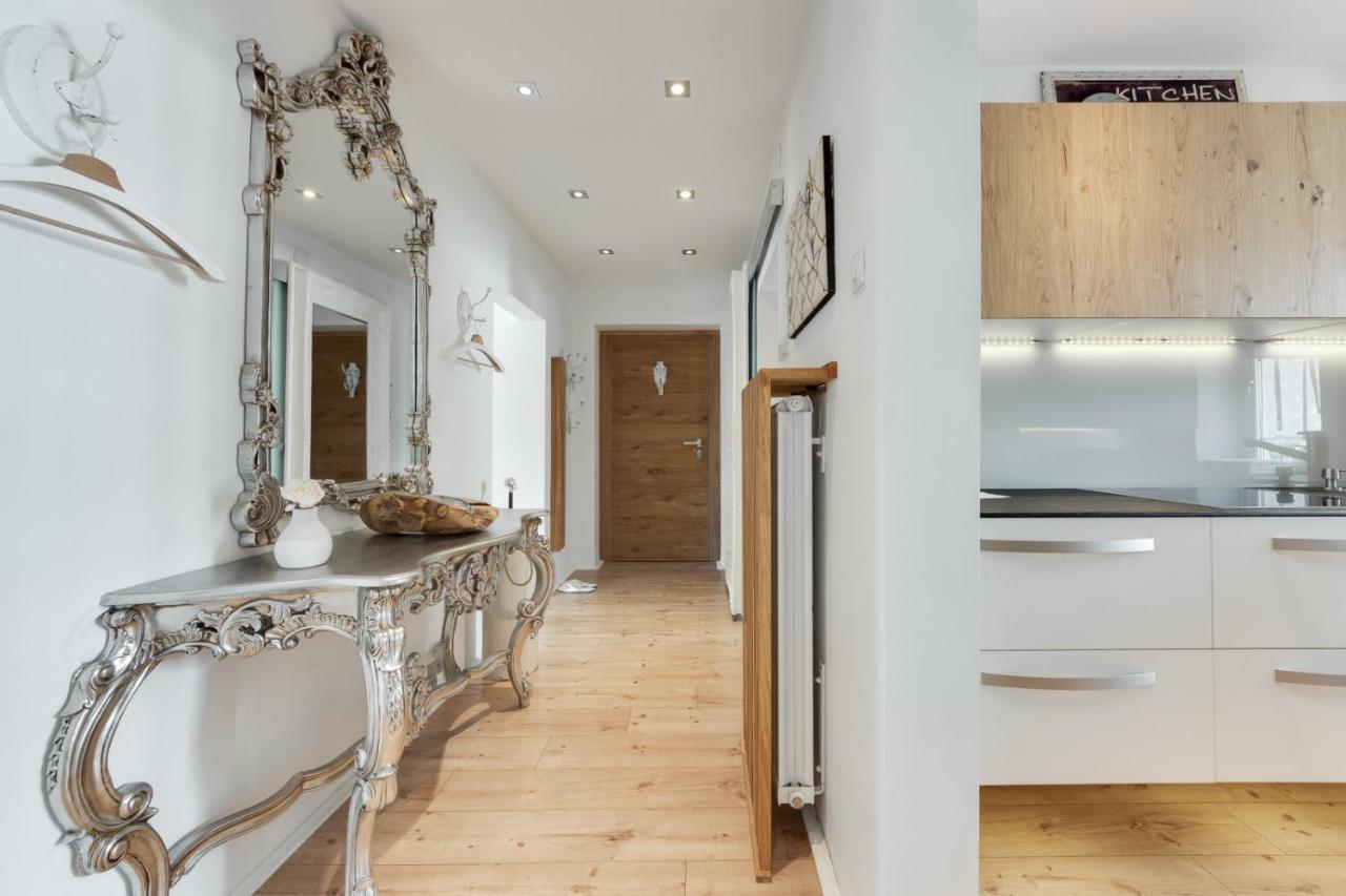 Amazing Apartment In Downtown Maribor Buitenkant foto