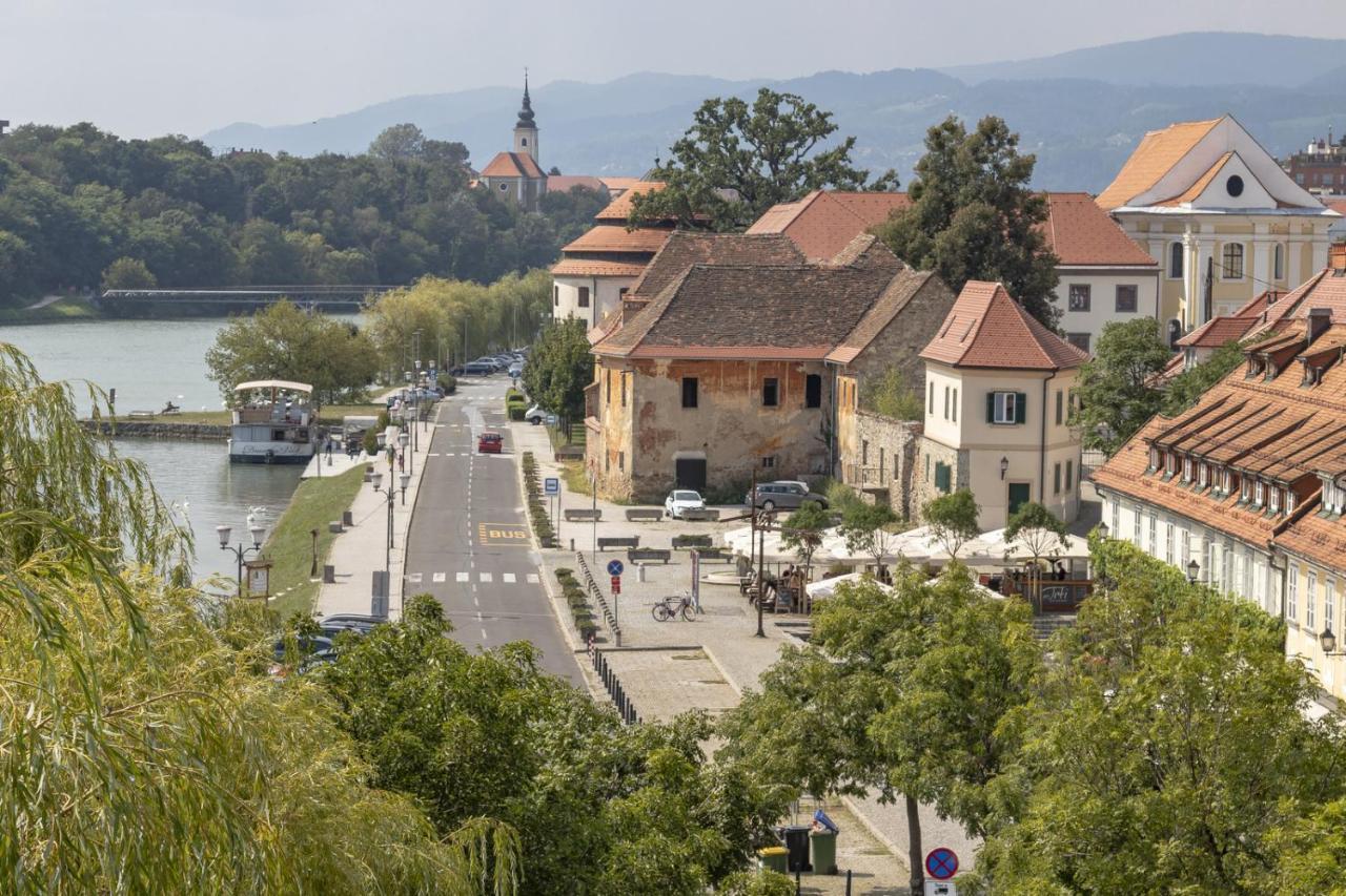 Amazing Apartment In Downtown Maribor Buitenkant foto