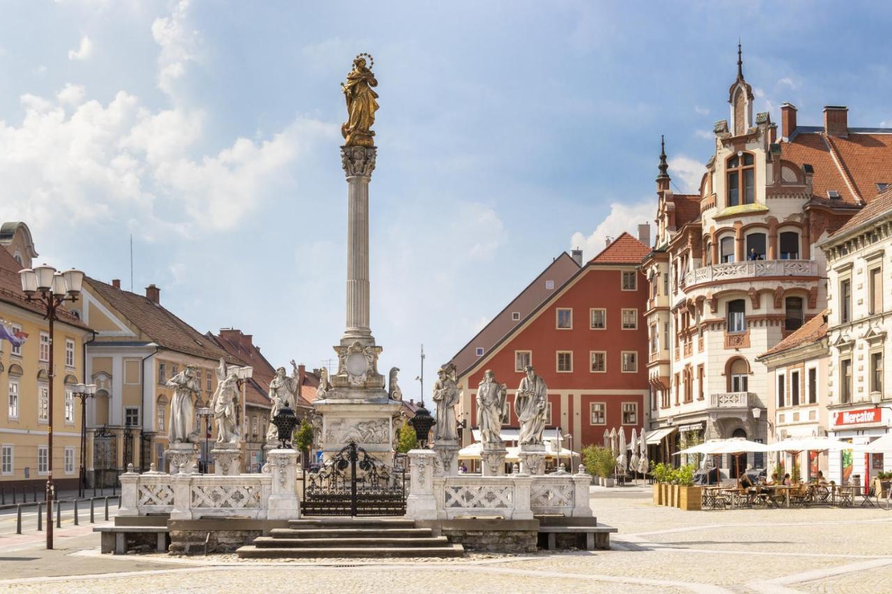 Amazing Apartment In Downtown Maribor Buitenkant foto